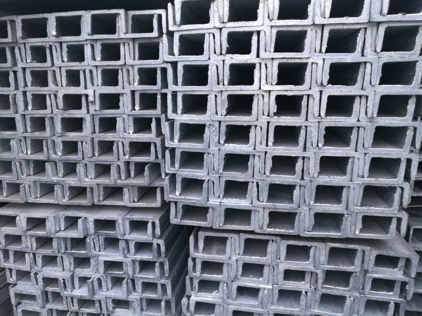 成都熱鍍鋅槽鋼原理
